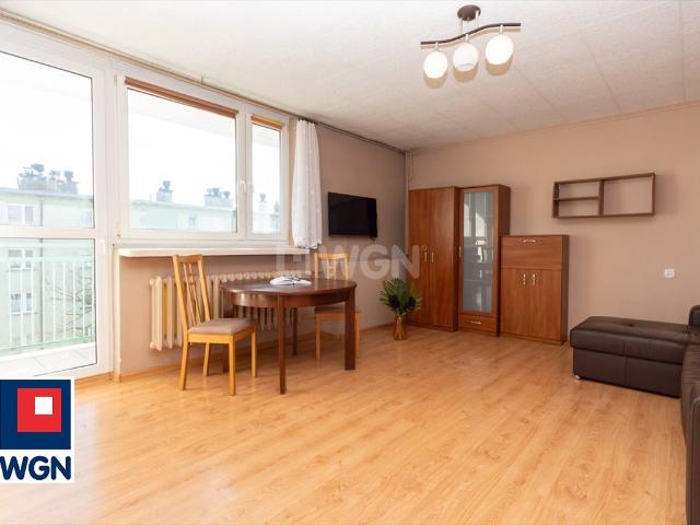 Do sprzedania przestronne mieszkanie 64 m² w Chełmku