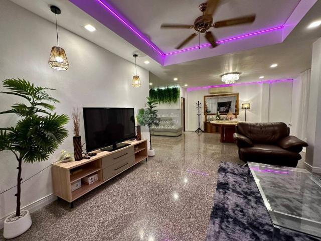 เช่าบ้าน เอกมงคล วิลเลจ 2 หนองปรือ บางละมุง ชลบุรี CX 158002 ทักไลน์ @connexproperty ตอบทันที ทีมงานมืออาชีพ