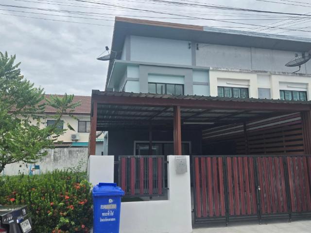 เช่า 14,000 บ้านเทาวน์โฮมรีโนเวทใหม่ 2ชั้น 30 ตรวา หลังมุม หมู่บ้านธัญดา พาร์ควิว 4 ติดสวน