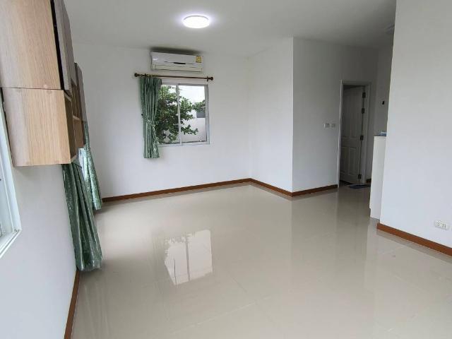 เช่า 22,000 ขาย 4.3 ล้าน บ้านเดี่ยว 2 ชั้น หมู่บ้านเดอะทรัสต์ ศรีนครินทร์ แพรกษา 45.8 ตร.วา หลังมุม พร้อมอยู่