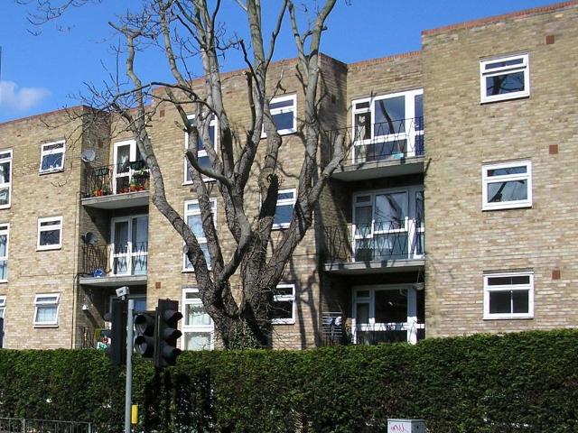 Cheam Road, Sutton SM1 1 bed flat to rent £1,325 pcm £306 pw