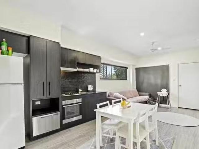 Cheap 4/3 Butcher Avenue, Lawnton, QLD 4501