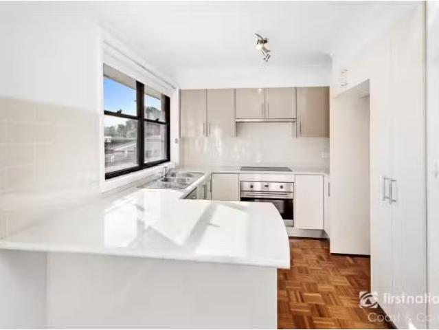 Unique 43 Marsden Street, Kiama House for rent Listed by Anne.