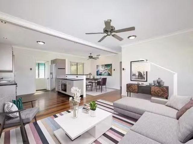 Nice 43 Sixth Street East, South Townsville, QLD 4810