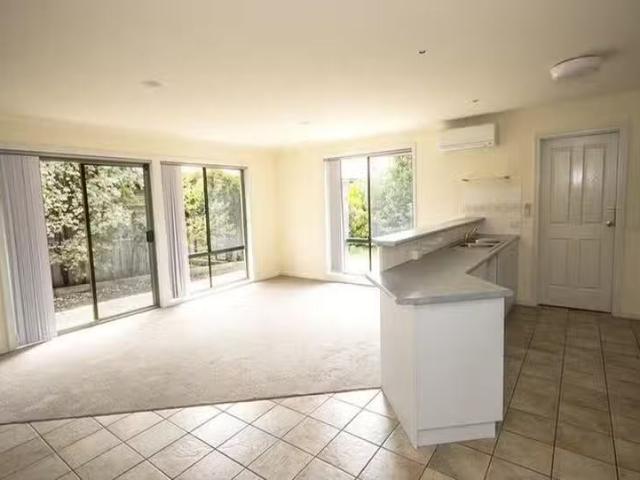 Cozy 43A Glaneuse Avenue, Torquay, VIC 3228