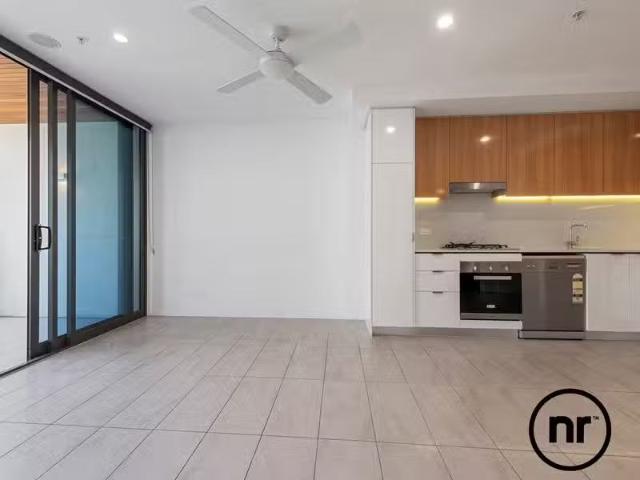 Rental! 407/25 Hope Street, SOUTH BRISBANE Apartment for rent.