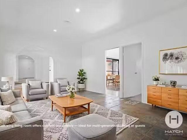 Cozy 408 Warrigal Road, Eight Mile Plains, QLD 4113