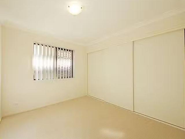 Rental! 40 Amity Drive, Rothwell, QLD 4022