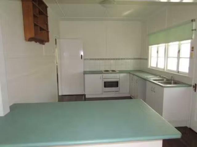Just in! 40 Maryborough Terrace, Scarborough, QLD 4020