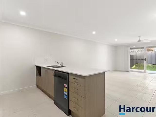 Cozy 40A Presentation Crescent, Cumbalum, NSW 2478
