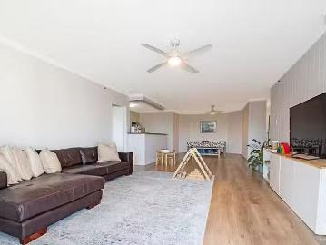 Unique 4/11 17 Hughes Avenue, Main Beach, QLD 4217