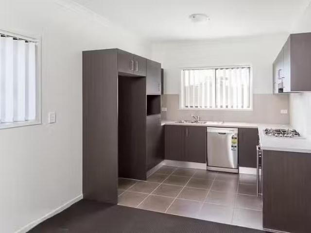 Charming 41/3 Grange Court, Capalaba, QLD 4157
