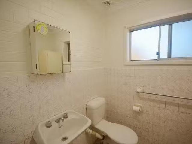 Unique 4/15 Birdwood Avenue, Katoomba, NSW 2780