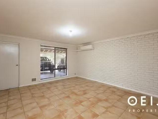 Cheap 4/177 Kitchener Road, Alfred Cove, WA 6154