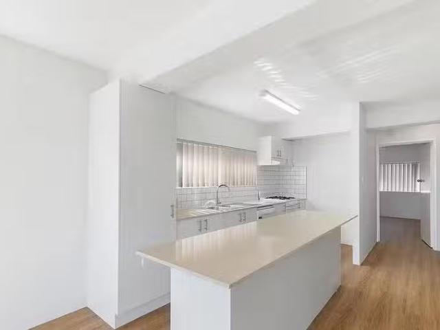 For Rent! 4/17 Quarry Street, Hamilton, QLD 4007