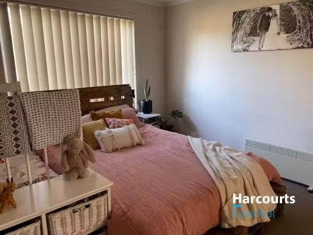Unique 41 Douglas Drive, MOUNT BARKER, SA 5251 House for Rent