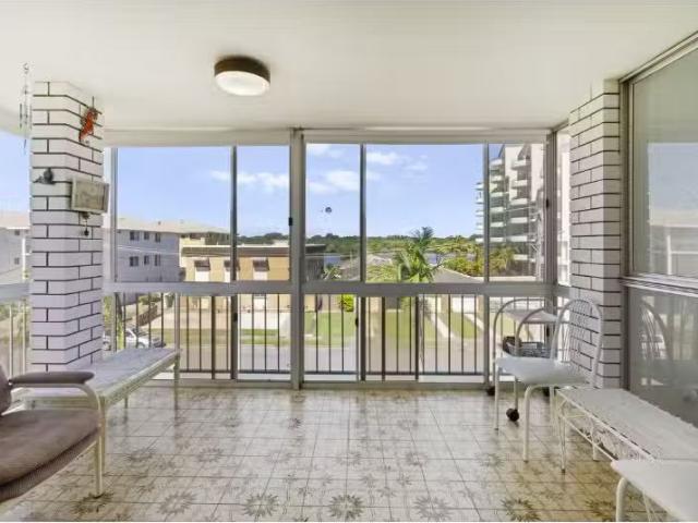 Cozy 4/1 Endeavour Parade, Tweed Heads Apartment for rent Lis.