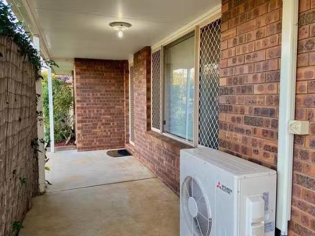 Just in! 41 Hamlyn Road, Oakey, QLD 4401
