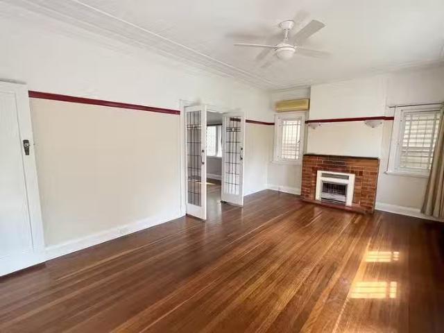 Rental! 41 Macquarie Street, St Lucia, QLD 4067