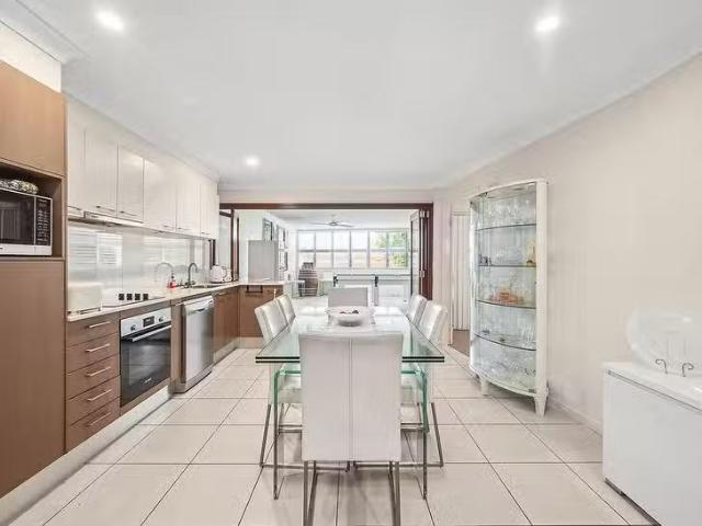 Rental! 4/20 Simpson Street, Morningside, QLD 4170