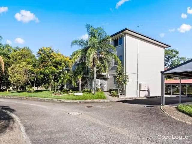Cheap 42/13 17 Brown Street, Labrador, QLD 4215
