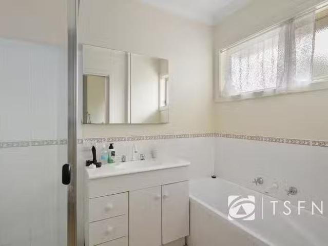 Nice 4/26 Lansell Street, East Bendigo, VIC 3550