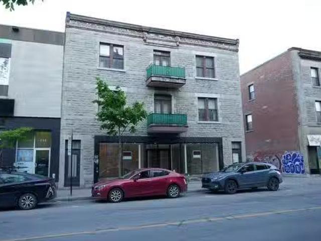 For Rent! 426 Rue Beaubien E. Montréal Rosemont/La Petite Pat.