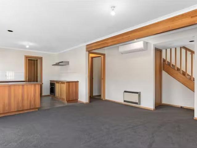 New 4/2 12 Federal Street, NORTH HOBART House for rent Listed.