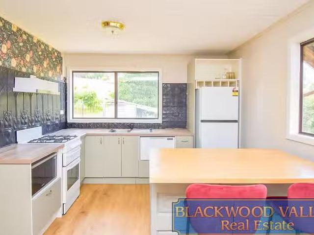 Nice 42 Spencer Street, Bridgetown, WA 6255