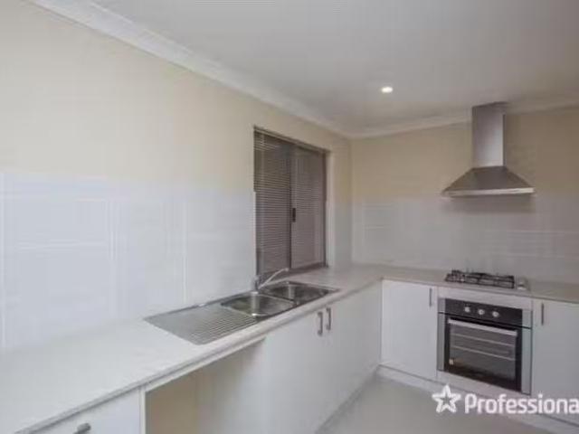 For Rent! 42A Norland Way, Spearwood, WA 6163