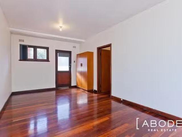 Nice 4/454 Stirling Highway, Peppermint Grove, WA 6011