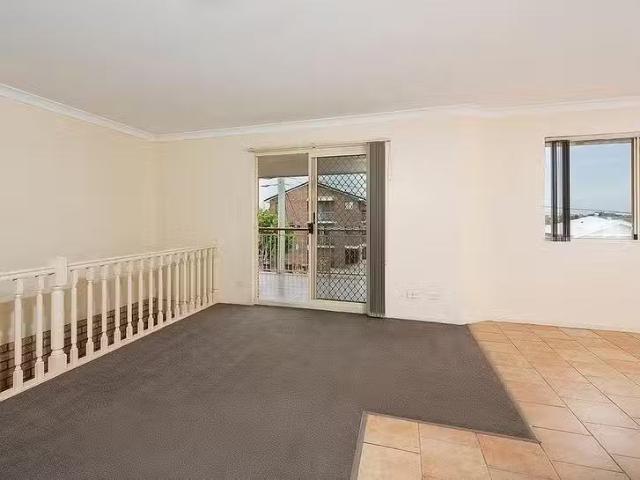 New 4/45 Eighth Avenue, Coorparoo, QLD 4151