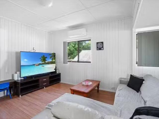 For Rent! 44 Barton Road, Victory Heights, QLD 4570
