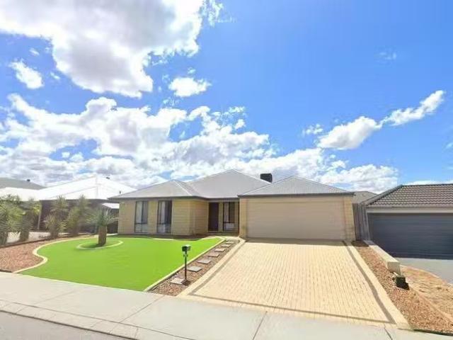 Deal! 44 Bendora Turn, Ellenbrook, WA 6069