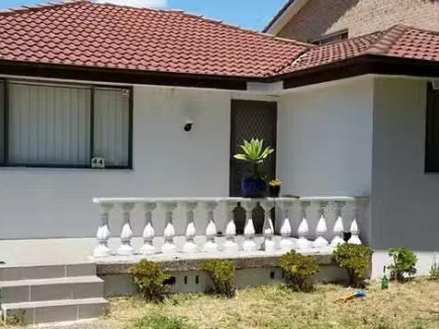 Deal! 44 Bottles Road, Plumpton, NSW 2761