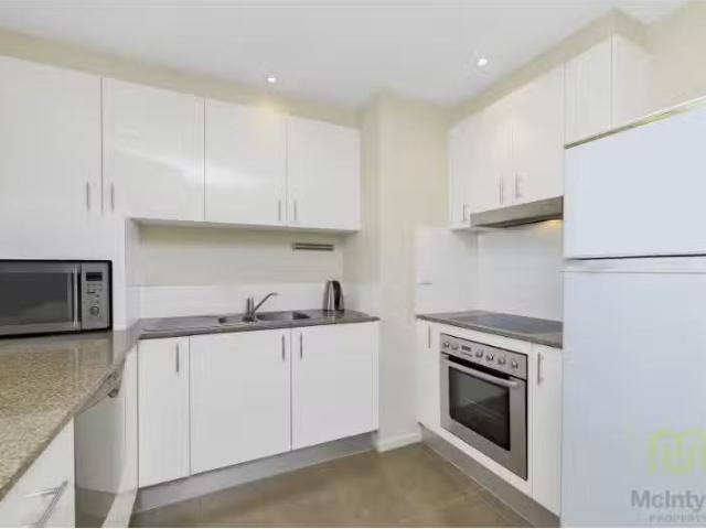 Cozy 4/54 Ernest Cavanagh Street, Gungahlin Apartment for rent.
