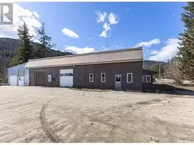 New 4570 40 Avenue Se, Salmon Arm, BC, V1E 1X1 commercial fo.