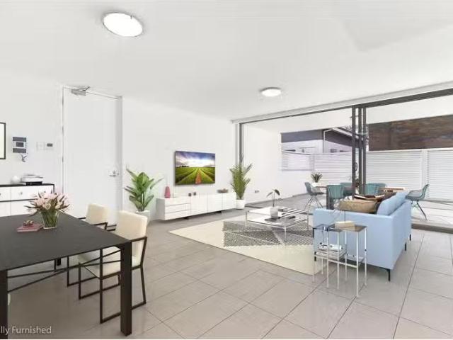 Just in! 4/57 59 Beach Road, Bondi Beach Apartment for rent L.