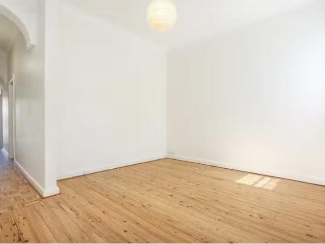 Cozy 45 Baltic Street, NEWTOWN House for rent Listed by Laura.