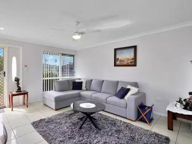 Charming 45 Searle Street, Thabeban, QLD 4670