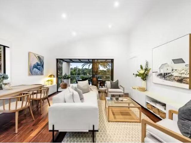 Rental! 4/691 Barrenjoey Road, Avalon Beach Apartment for rent.