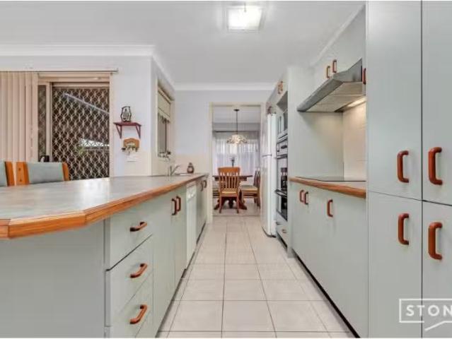 Nice 46 Arkell Drive, Bligh Park House for rent Listed by Bri.