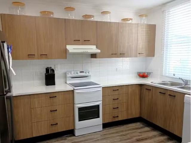 New 46 Fifth Street, WESTON House for rent Listed by Tomeeka.