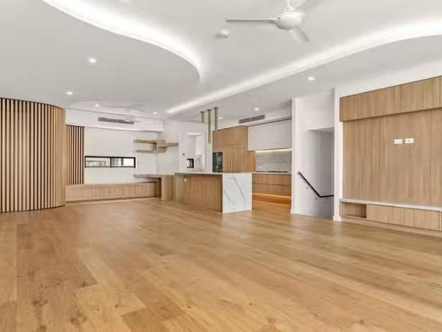 Deal! 47/75 Jacaranda Place, Indooroopilly, QLD 4068