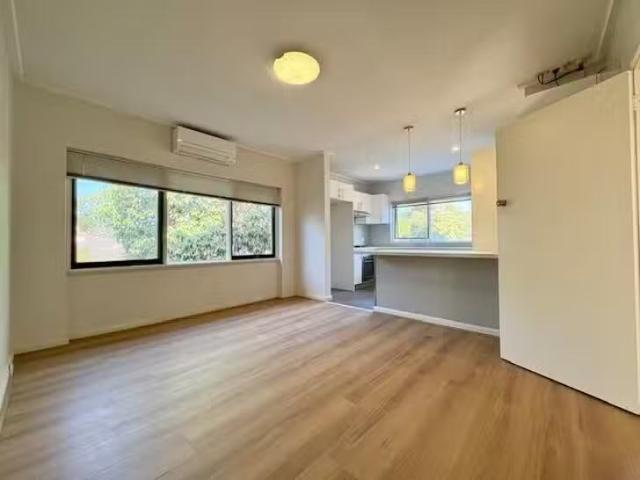Deal! 4/8 10 Leicester Street, Heidelberg Heights, VIC 3081