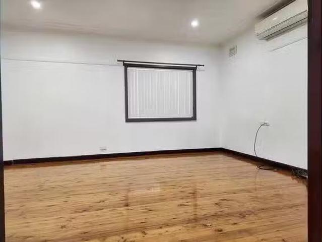 Rental! 48 Lindsay Street, Wentworthville, NSW 2145
