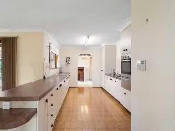 Just in! 49 Blenheim Crescent, Yamanto, QLD 4305