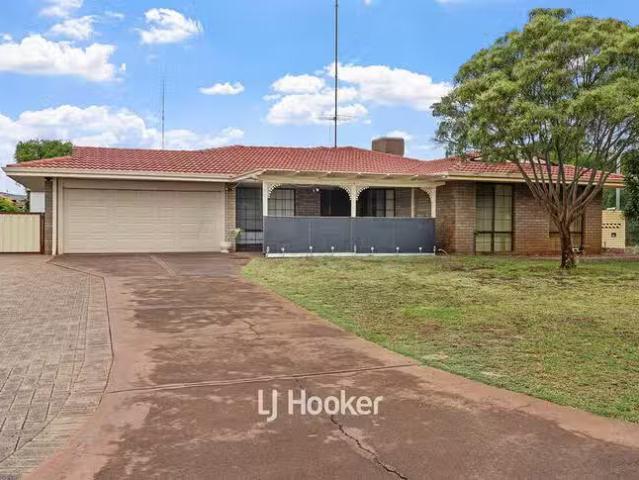 Just in! 49 Ganfield Street, Carey Park, WA 6230