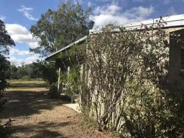 Unique 49 Hardings Road, Karrabin, QLD 4306