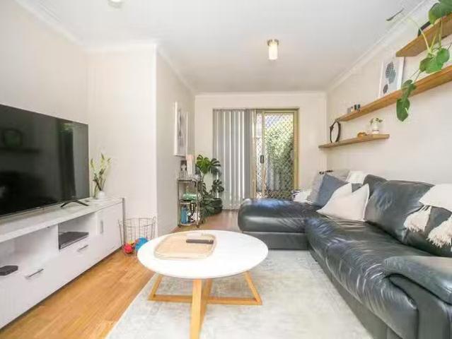 Deal! 49B Pembroke Street, Bicton, WA 6157